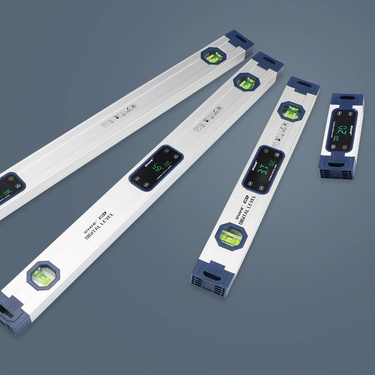 Elektronischer Neigungsmesser mit beleuchtetem Display und V-Nut-Magnetfuß